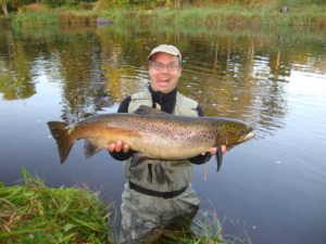 Jens Peder Jeppesen with 85 centimeter salmon from the Morrum River