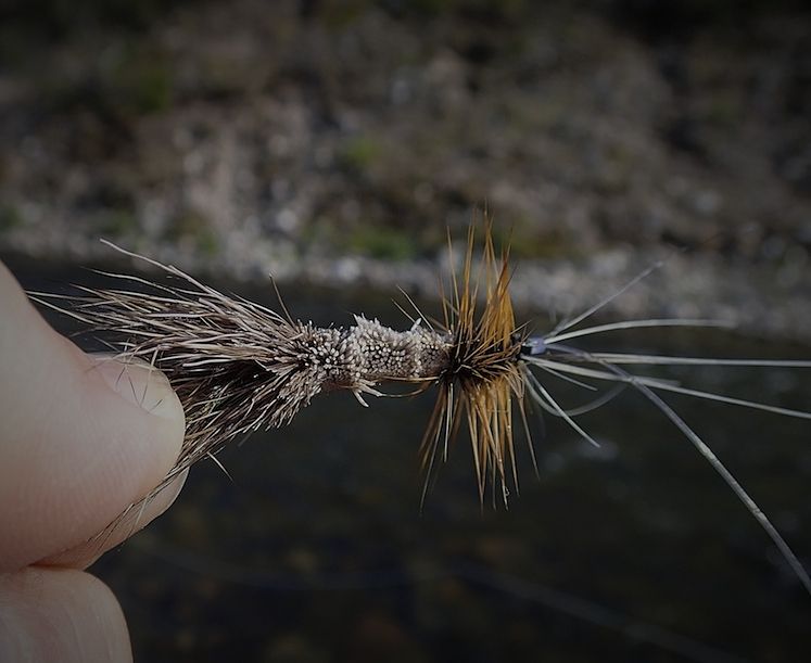 Monster Tube Caddis tørrflue til laks